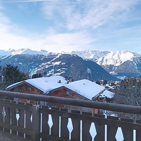 Chalet Teura
